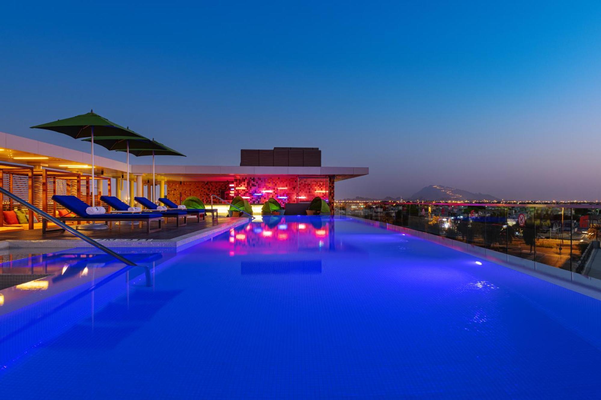 Aloft Al Ain Hotel Exterior foto