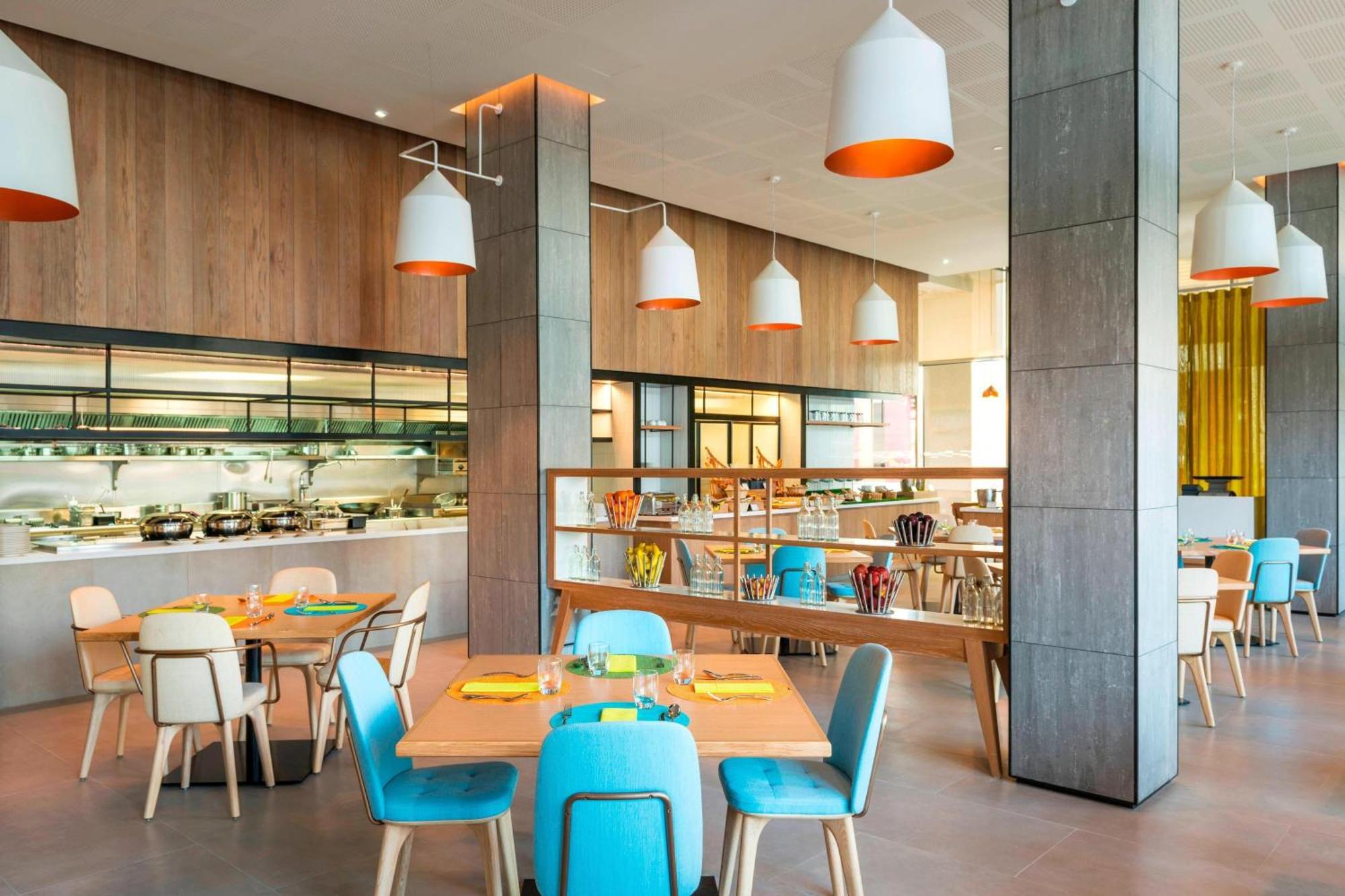 Aloft Al Ain Hotel Exterior foto