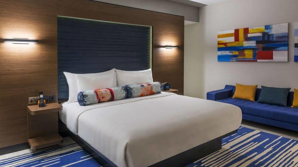 Aloft Al Ain Hotel Exterior foto